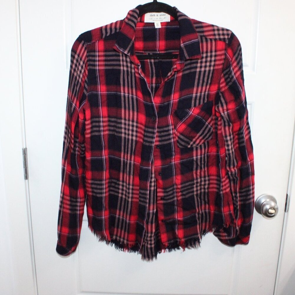 Cloth And Stone Long Sleeve Button Down Plaid Shirt Size Small Red‎ Black
